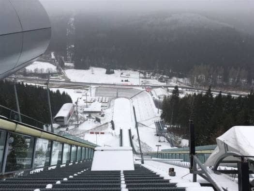 Vogtlandarena - Blick vom Sprungturm, dort wo die Skispringer starten - Ein Ausflugsziel für die ganze Familie