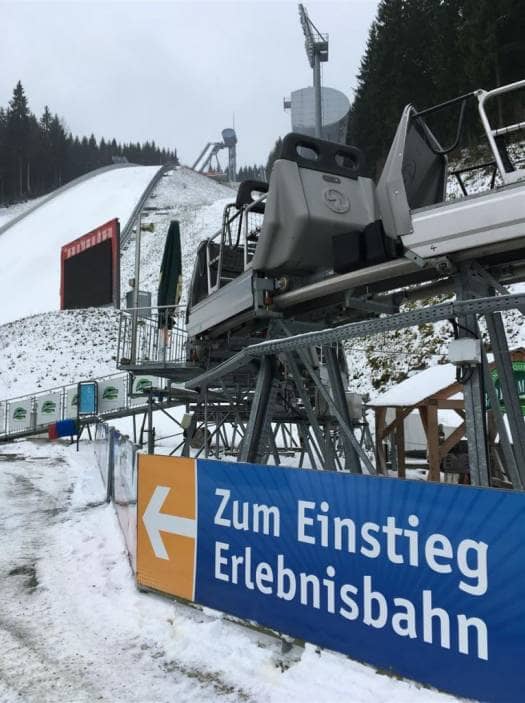 Erlebnisbahn in der Vogtlandarena - Ausflugstipp: Fahrt mit der Bahn hinaus zur Weltcupschanze