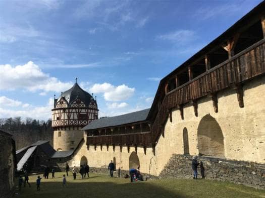 Ausflugsziel - Schloss Burgk im thüringischen Vogtland - Roter Turm - Burgen und Schlösser im Vogtland