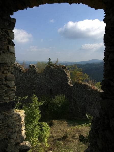Ausflugstipp: Ruine der Burg Engelhaus Andelska Hora Kulturweg der Vögte