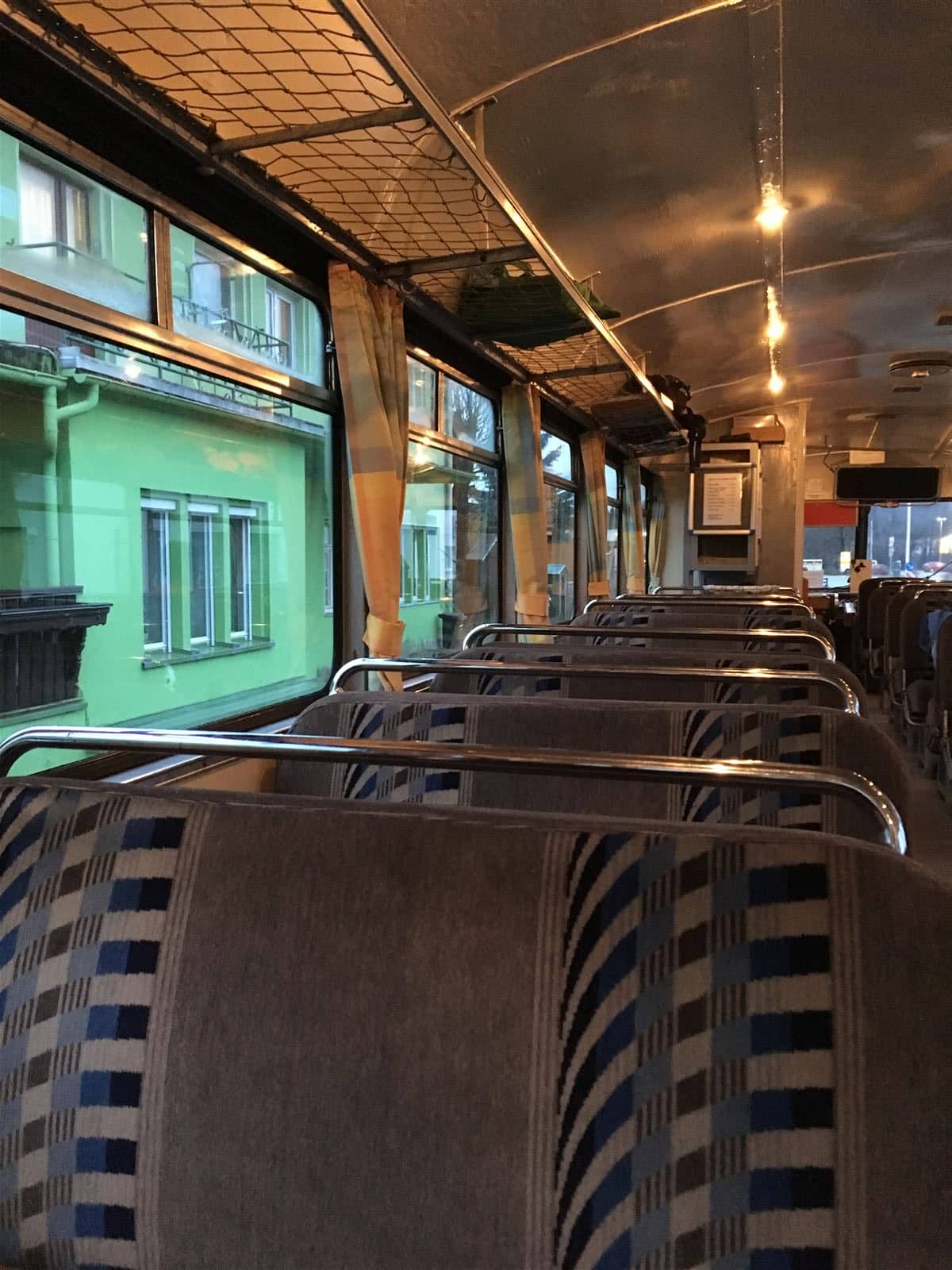 Schienenbus: nostalgische Bahnfahrt mit der Wisentatalbahn von Sachsen nach Thüringen und wieder zurück