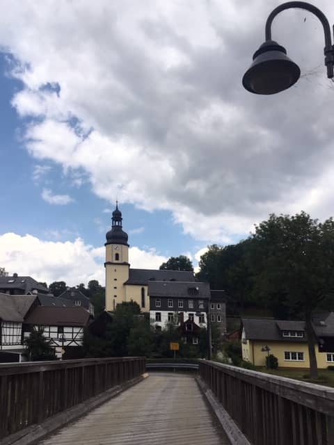Kirche und Brücke in Sparnberg