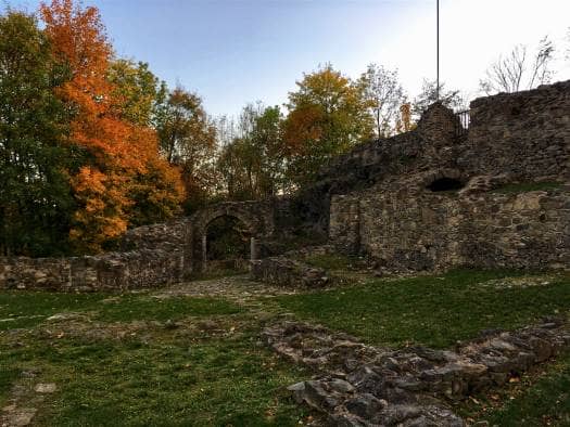 Ruine der Burg Blankenberg als Teil des Kulturweg der Vögte