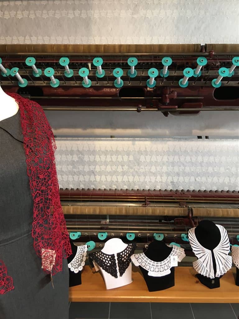 Plauener Spitze direkt beim Hersteller kaufen  - Modespitze Plauen - Lieblingsladen in Plauen