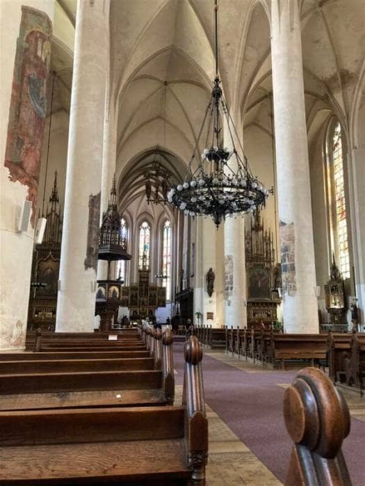 Eindrucksvolle Kirchen: im Bild die St. Nikolaus Basilika in Eger (Cheb)